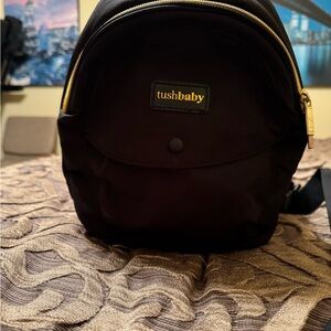 Tushbaby Black Hip Carrier
